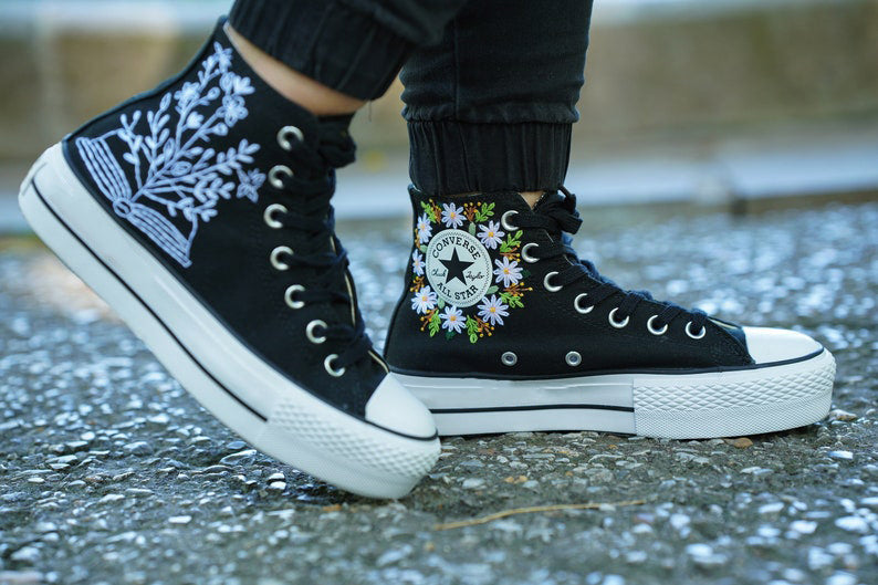 Daisy Wreath Converse Embroidery
