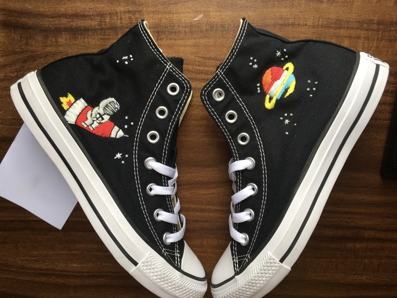 Astronaut & Saturn Converse Embroidery