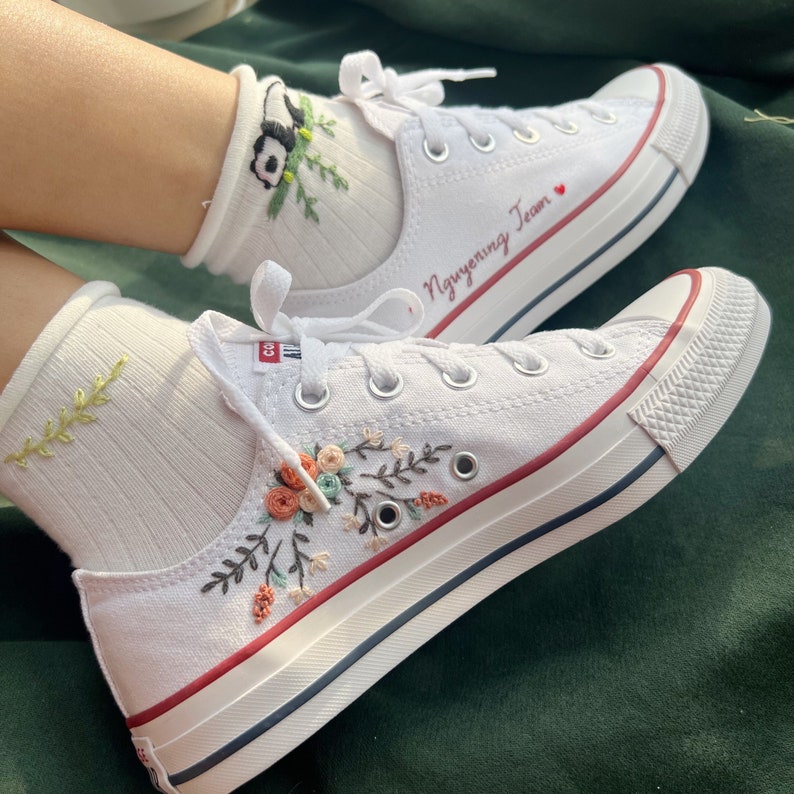 Personalized Rose Script Converse Embroidery