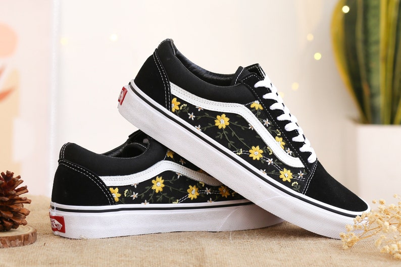 Yellow Daisy Converse Embroidery