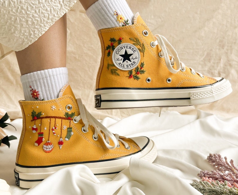 Converse Embroidered Pine Tree Christmas