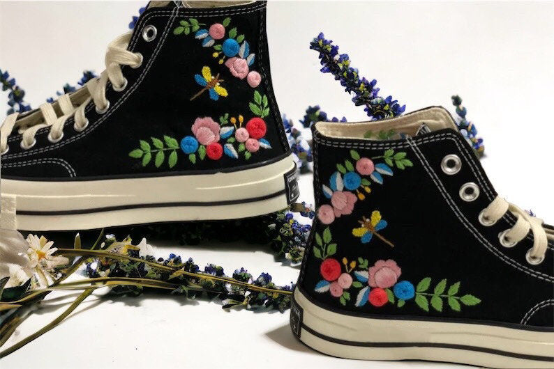 Dragonfly Floral Wreath Converse Embroidery