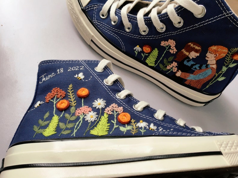 Couple and Flowers Converse Embroidery