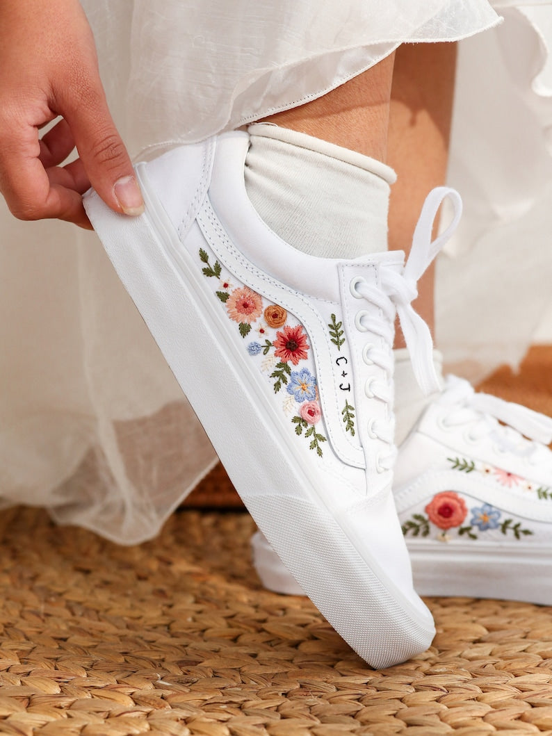 Bridal Flower Embroidered Shoes