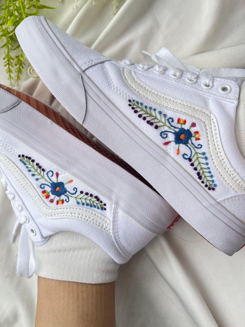 Folk Flower Converse Embroidery