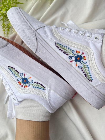 Folk Flower Converse Embroidery