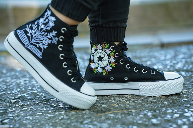 Daisy Wreath Converse Embroidery