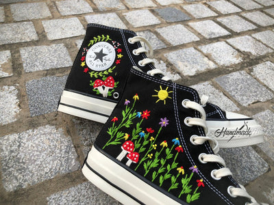 Mushroom Wreath Converse Embroidery