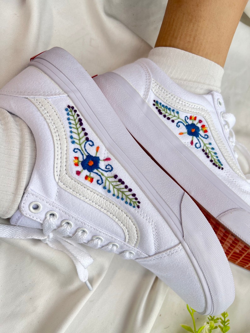 Folk Flower Converse Embroidery