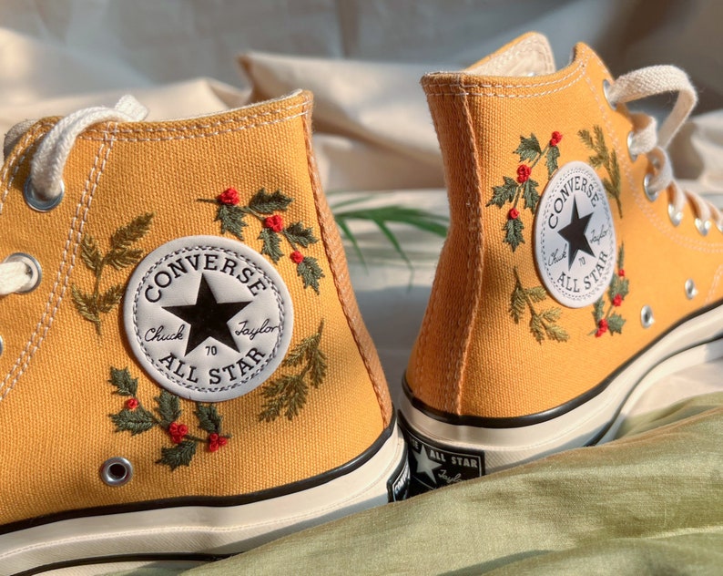 Converse Embroidered Pine Tree Christmas