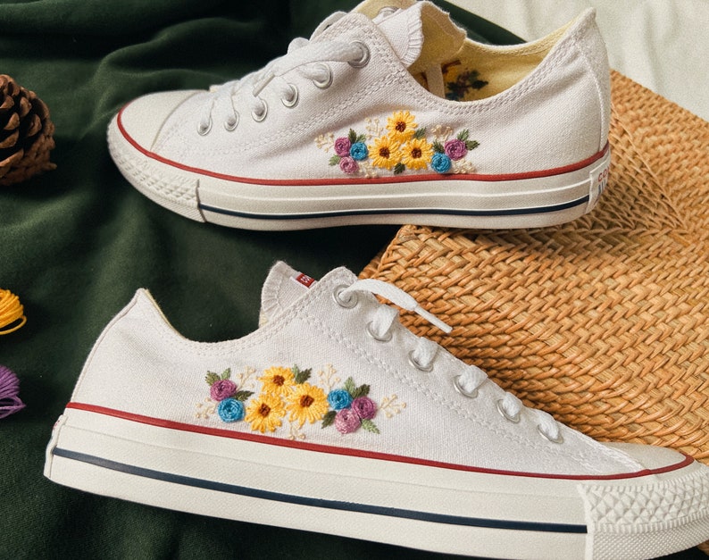 Sunflowers And Roses Garden Embroidered Converse Low Top