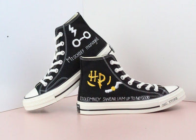 Converse high tops embroidered Halloween