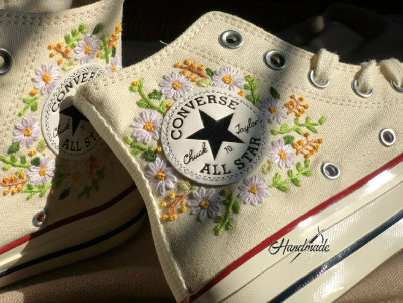 Daisy Wreath Converse Embroidery