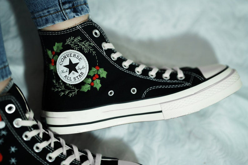 Santa Claus Converse Embroidery