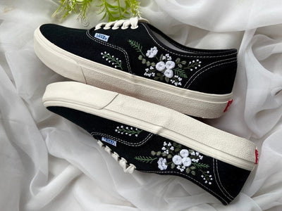 Embroidered Vans White Flower