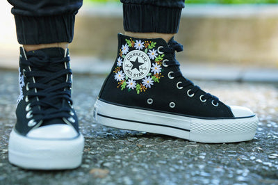 Daisy Wreath Converse Embroidery