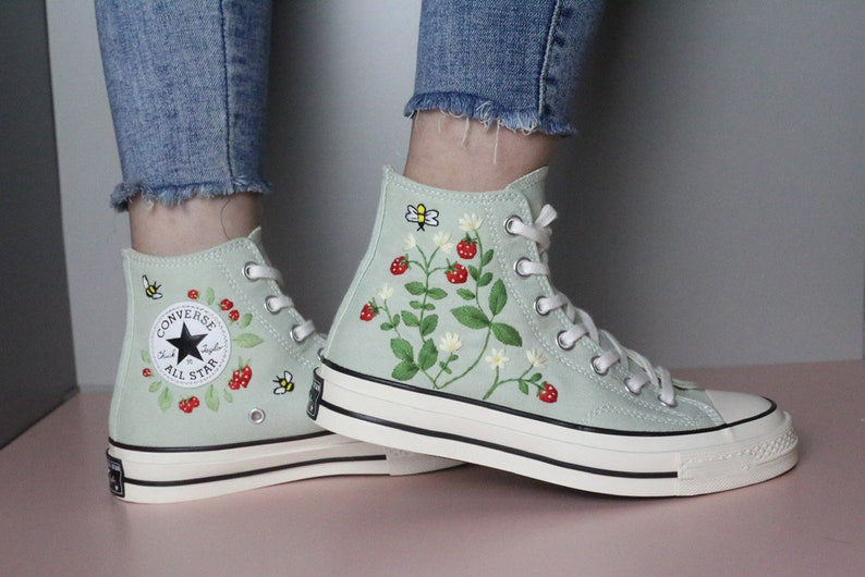 Strawberry Daisy Converse Embroidery