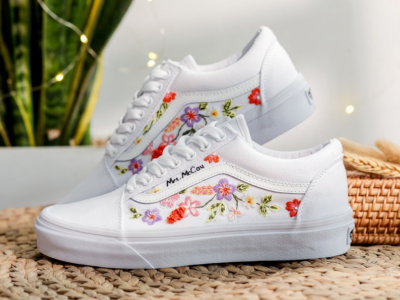 Bridal Flower Embroidered Shoes Wedding