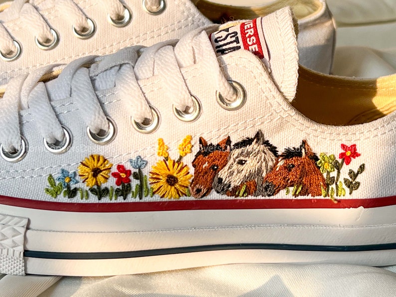 Converse Low Tops Horses And Colorful Flower