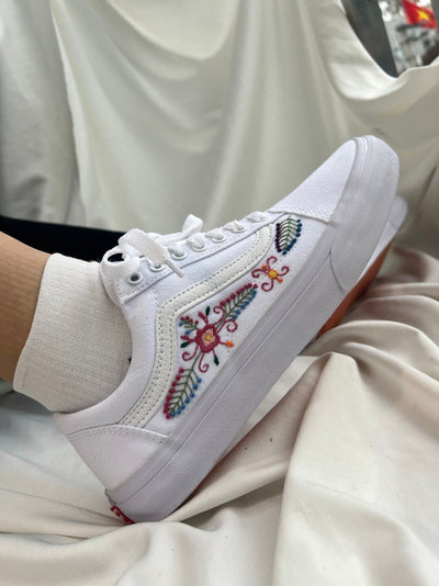 Folk Flower Converse Embroidery