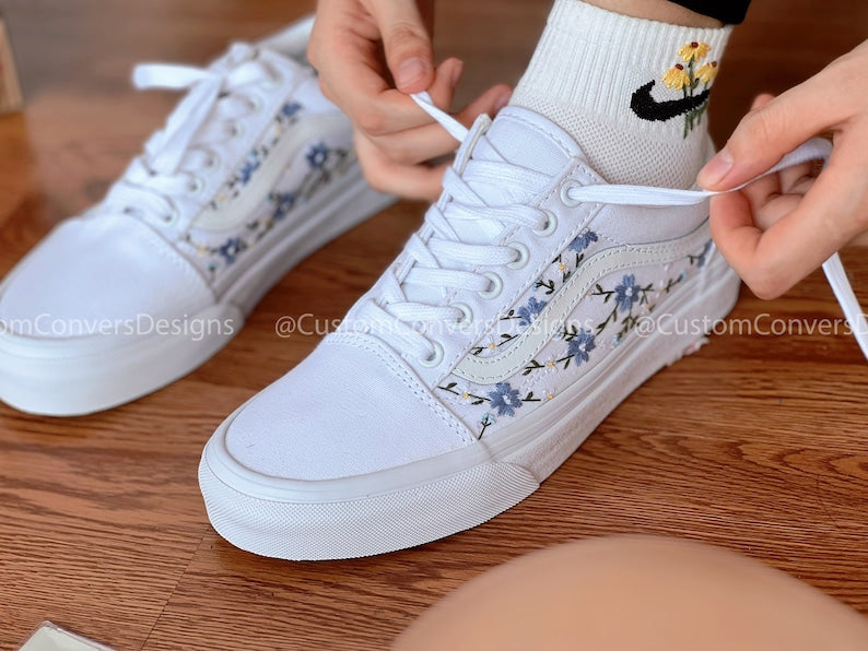 Embroidered Vans Blue Chrysanthemum