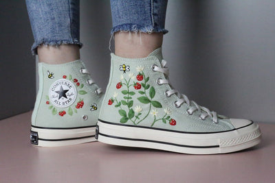 Strawberry Daisy Converse Embroidery