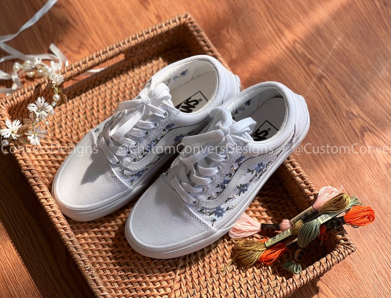 Embroidered Vans Blue Chrysanthemum