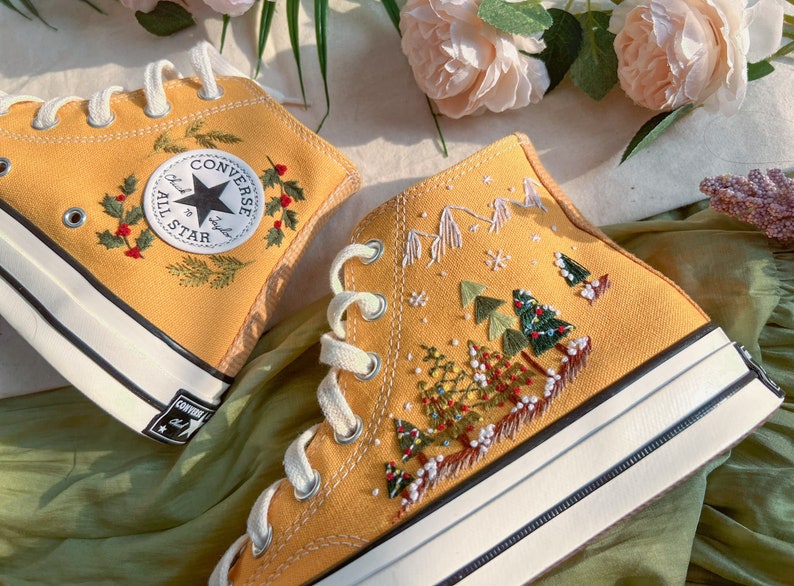 Converse Embroidered Pine Tree Christmas