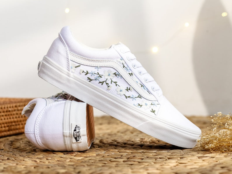 Blue Flower Embroidered Shoes