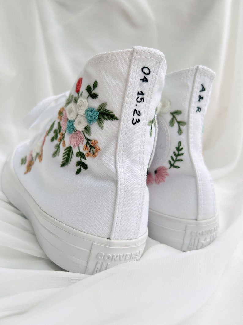 Embroidered Sneakers Colorful Flower Bouquets/Flower