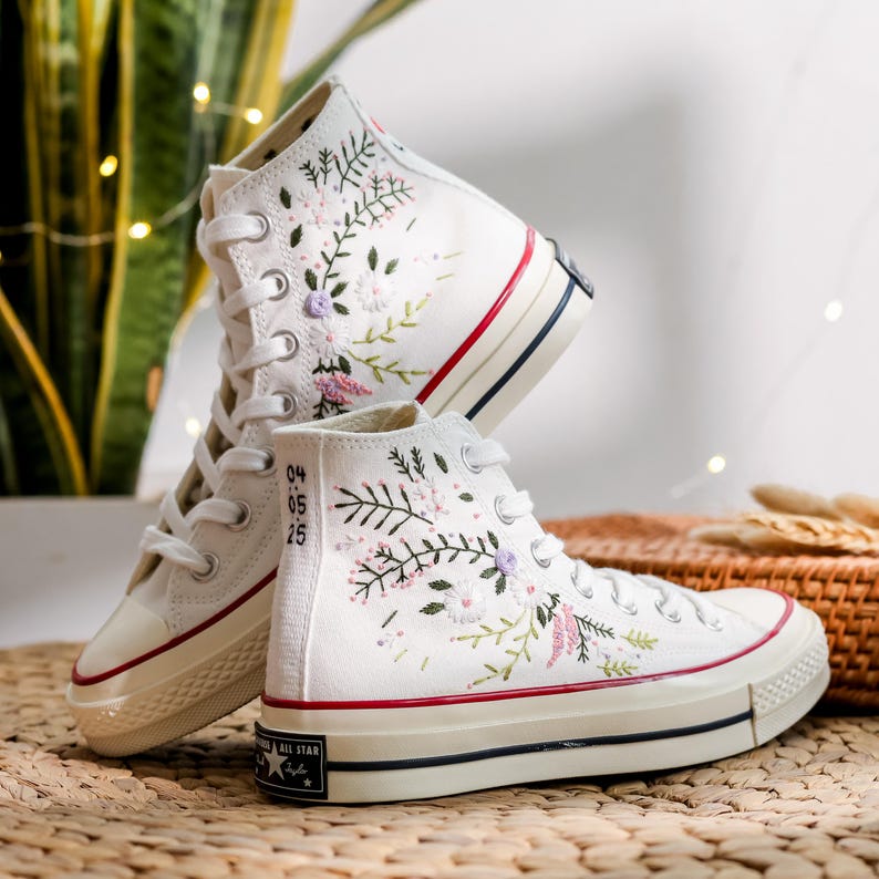Lavender Wreath Converse Embroidery