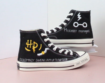 Converse high tops embroidered Halloween