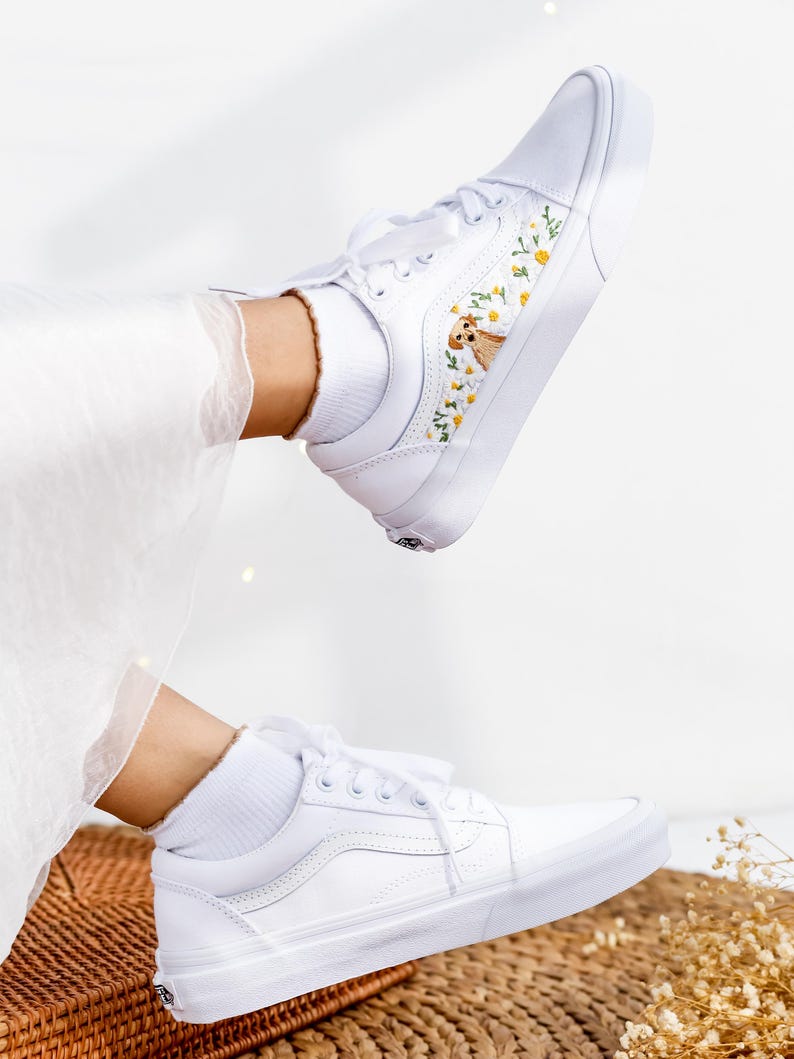 Dog Floral Converse Embroidery
