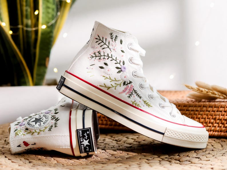 Lavender Wreath Converse Embroidery