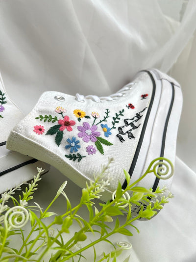 WEDDING Converse Mountain And Colorful Flowers