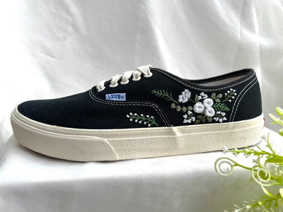 Embroidered Vans White Flower