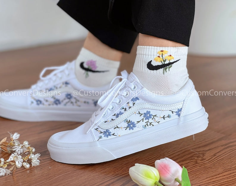 Embroidered Vans Blue Chrysanthemum