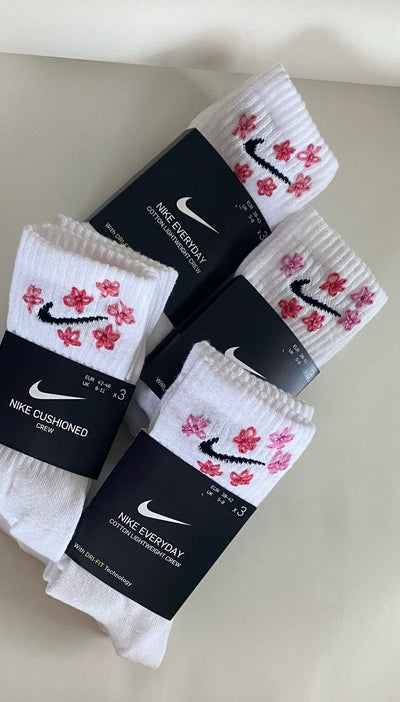 Embroidery Flower Socks